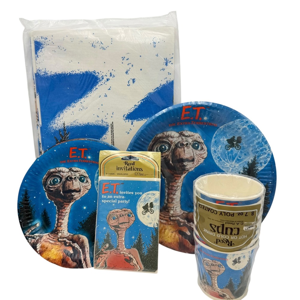 Vtg 1982 E.T. The Extra Terrestrial‎ Party Plates Invitations Tablecloth Cups ET
